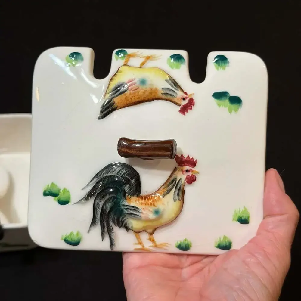 Unbranded vintage ceramic